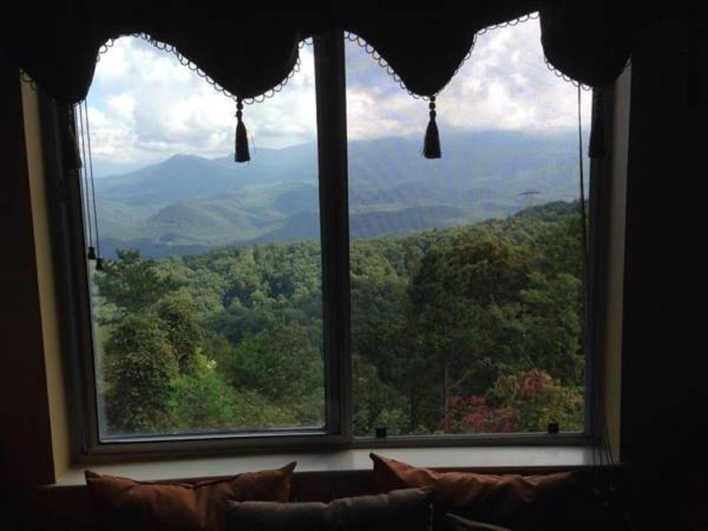 Our Place In The Smokies แกตลิงเบิร์ก ห้อง รูปภาพ